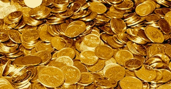 Россыпь золотых монет